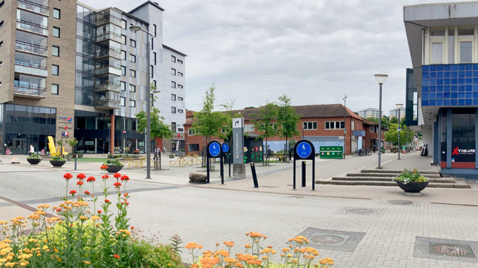 Bilden visar Kyrktorget i centrala Partille.