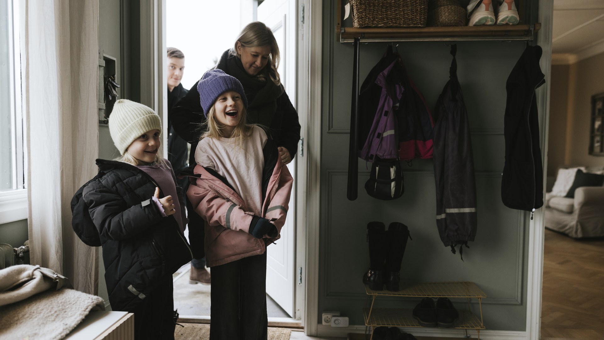 Vardagsliv med familj i hemmet