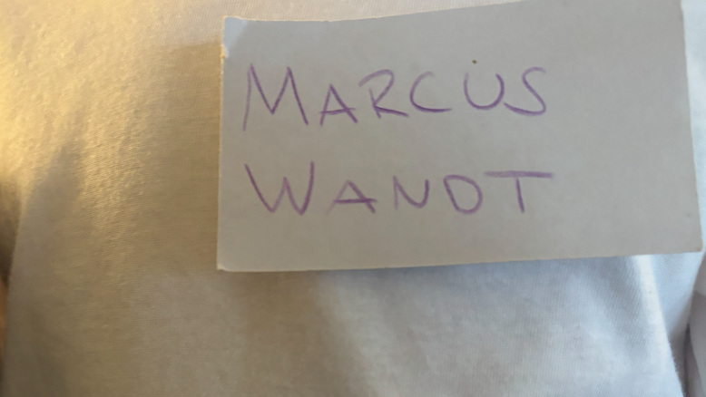 Alla barn vet vem Marcus Wandt är. “-Han är en rymdgubbe och jag har tittat på han på TV:n”, berättar ett barn. 