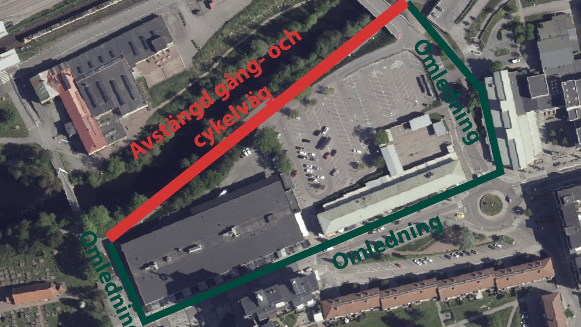 Bild på avstängd gång- och cykelväg, samt omledning.