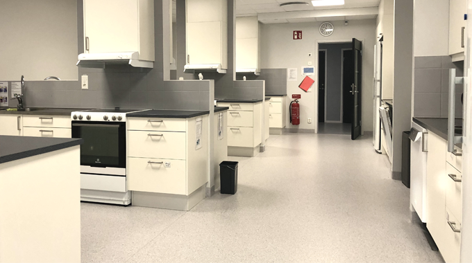 Bild som visar en hemkunskapssal på Öjersjö Storegård