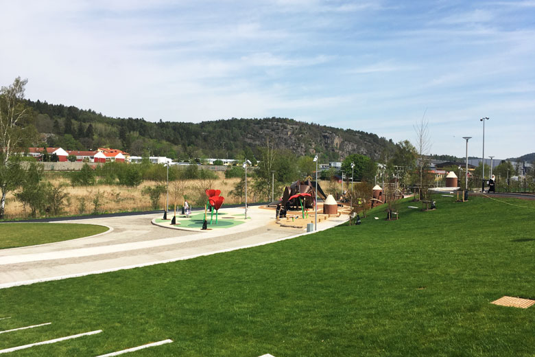 Bild på lekplatsen i Stadsparken. 